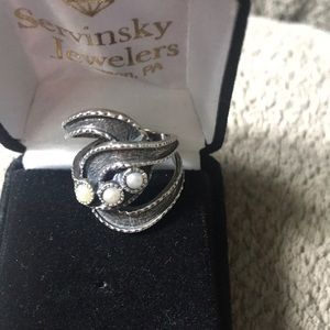 Size 6 sterling silver ring